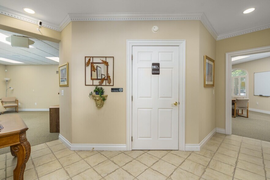 More Photos Of 206 E Liberty St, Milford Office For Sale