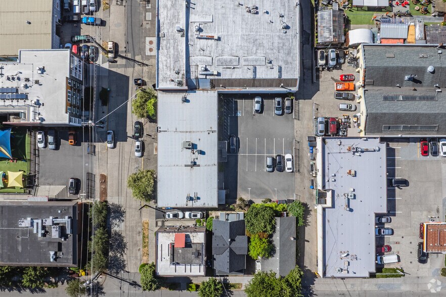 More Photos Of 711 6th Ave N, Seattle Office For Lease