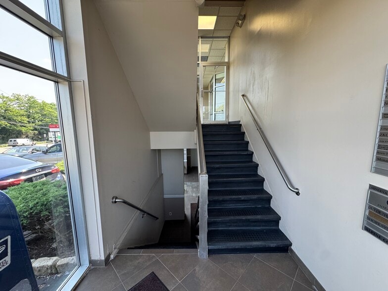 More Photos Of , Roslyn Heights Office For Sale