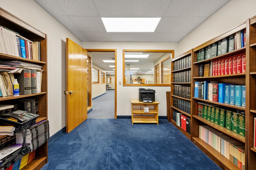More Photos Of 176 East Main St, Westborough Medical For Sale