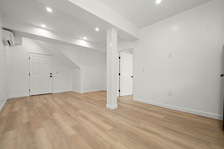 More Photos Of 8419-8425 S Western Ave, Los Angeles Apartments For Sale