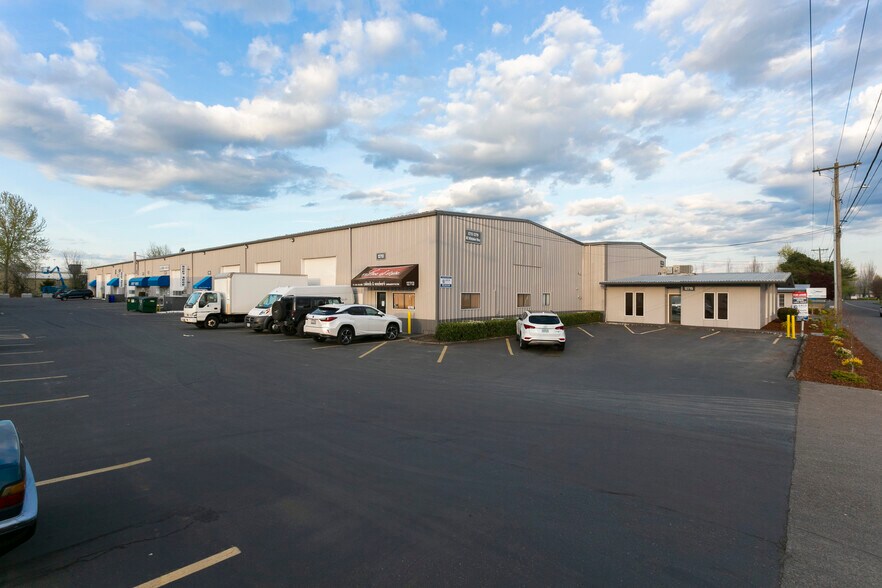 More Photos Of 12683-12689 NE Whitaker Way, Portland Manufacturing For Lease