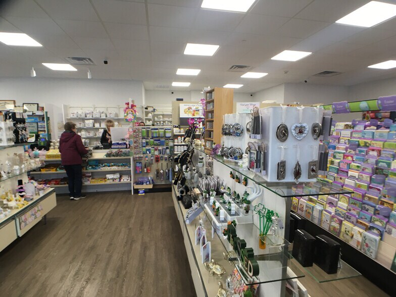 More Photos Of 293 Lafayette Ave, Hawthorne Storefront Retail Office For Sale