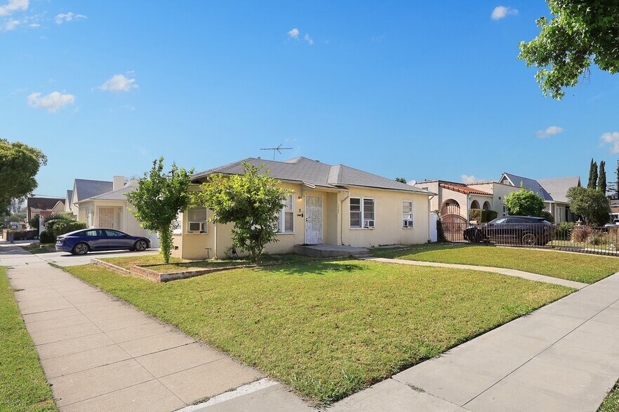 More Photos Of 1721 S 9th St, Alhambra Apartments For Sale