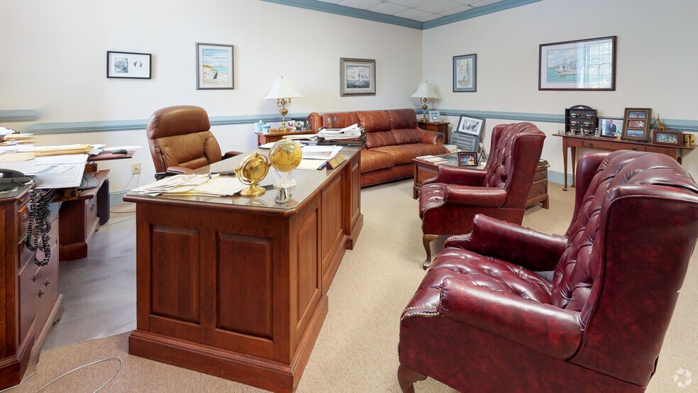 More Photos Of 3630 George Washington Mem Hwy, Yorktown Office For Lease