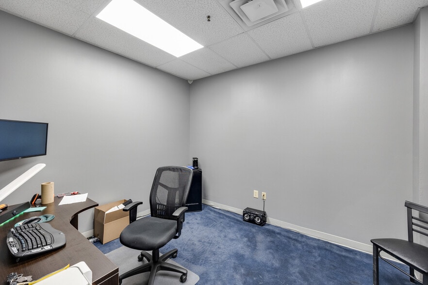 More Photos Of 301 N 4th St, Vineland Warehouse For Lease