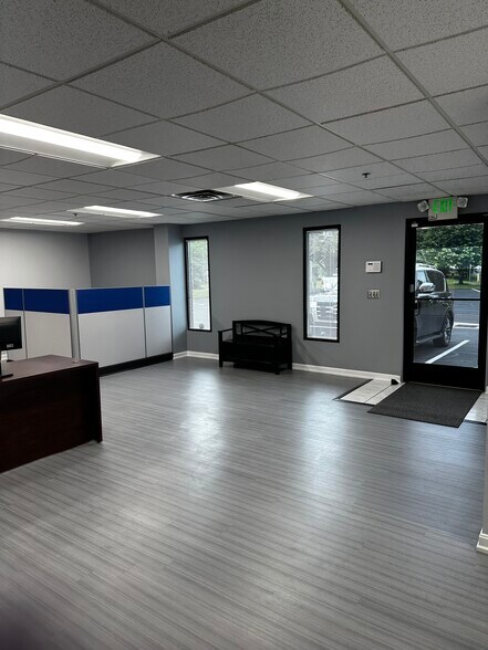 More Photos Of 5000 Transamerica Dr, Columbus Office For Lease