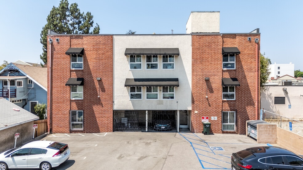 More Photos Of , Pasadena Unknown For Sale