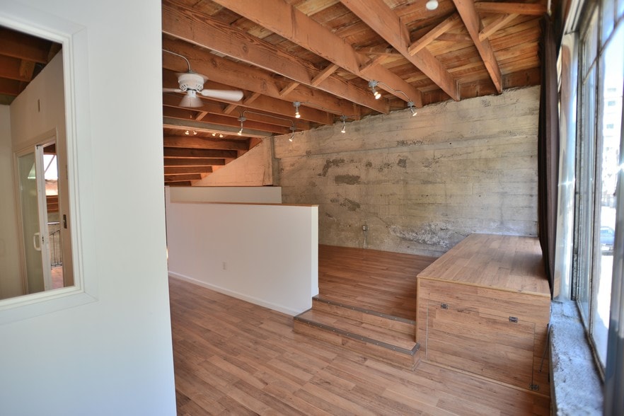 More Photos Of 182 Shipley St, San Francisco Flex For Lease