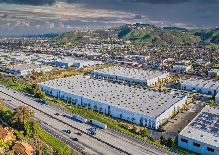 More Photos Of 2565 Sampson Ave, Corona Unknown For Lease