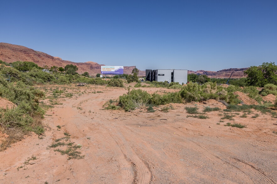 More Photos Of 1431 Arnel Ln, Moab Land For Sale