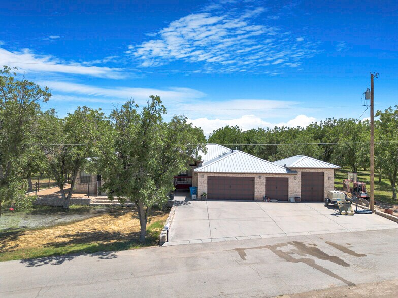 More Photos Of 636 Keagle Rd, Socorro Specialty For Sale