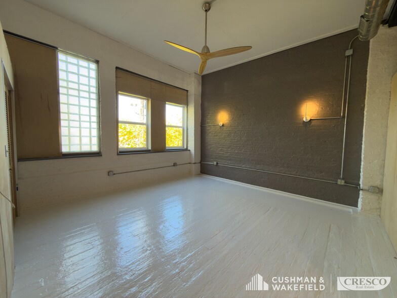 More Photos Of 1782 E 37th St, Cleveland Warehouse For Sale