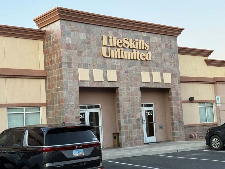 More Photos Of 4330-4334 W Cheyenne Ave, North Las Vegas Office For Sale