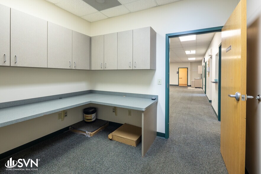 More Photos Of 1054 Center Dr, Richmond Office For Lease