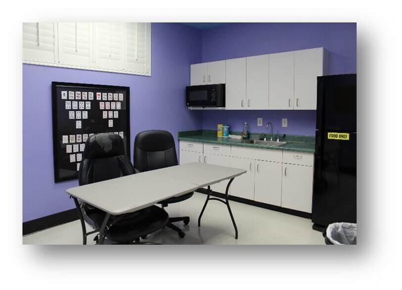 More Photos Of 1031 N Demaree Rd, Visalia Medical For Lease