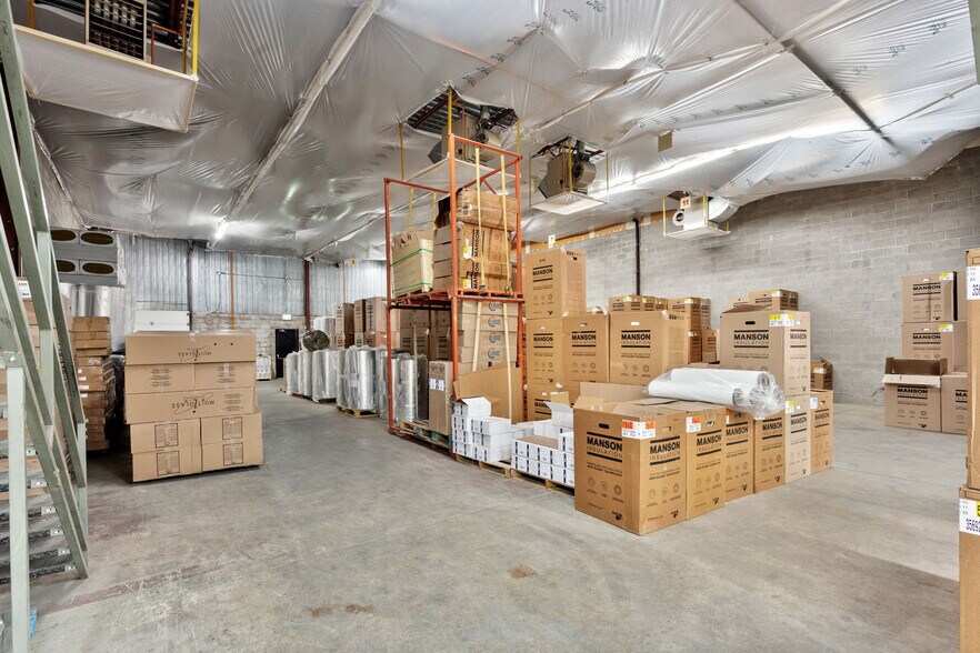 More Photos Of 2660-2678 Lancaster Rd, Ottawa Warehouse For Sale