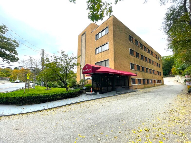 More Photos Of 250 E Hartsdale Ave, Hartsdale Office For Lease