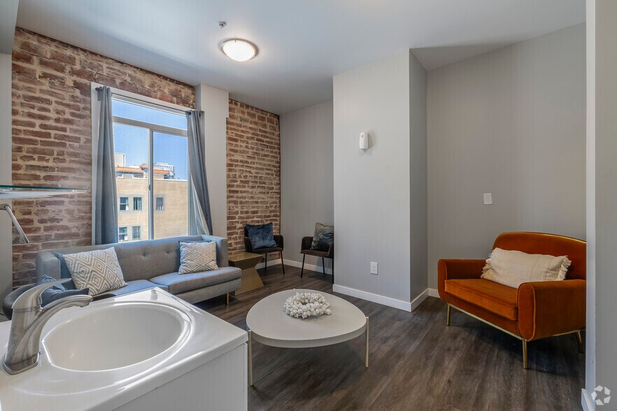 More Photos Of 392 11th St, Oakland Apartments For Sale