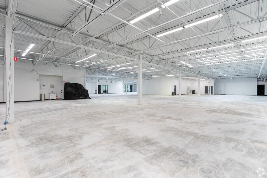 More Photos Of 8407 Central Ave, Newark Research And Development For Lease