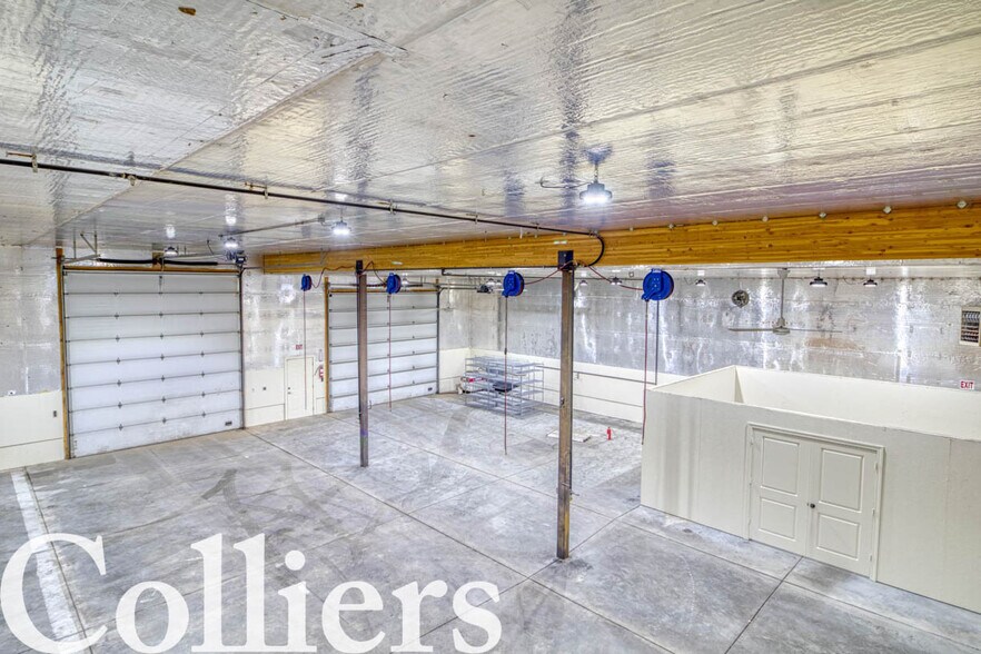 More Photos Of 480 22nd St, Heyburn Warehouse For Lease