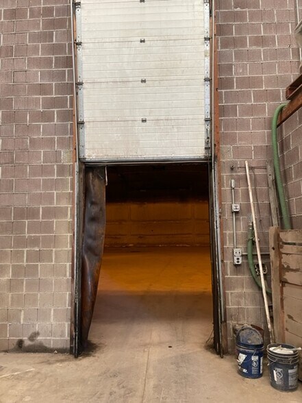 More Photos Of 206 Milton Tpke, Milton Refrigeration Cold Storage For Lease