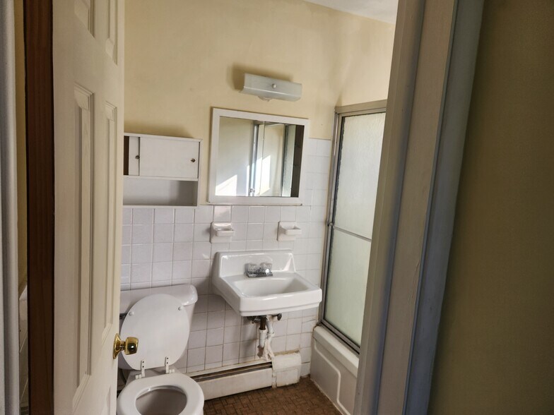 More Photos Of 3638 W 117th St, Cleveland Apartments For Sale