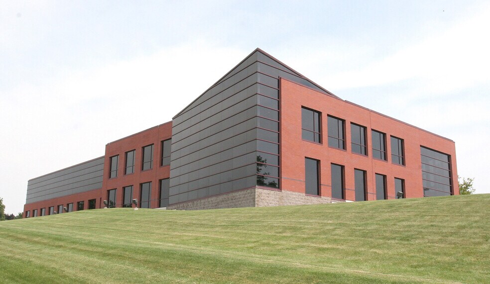 More Photos Of 2810 City View Dr, Madison Office For Sale