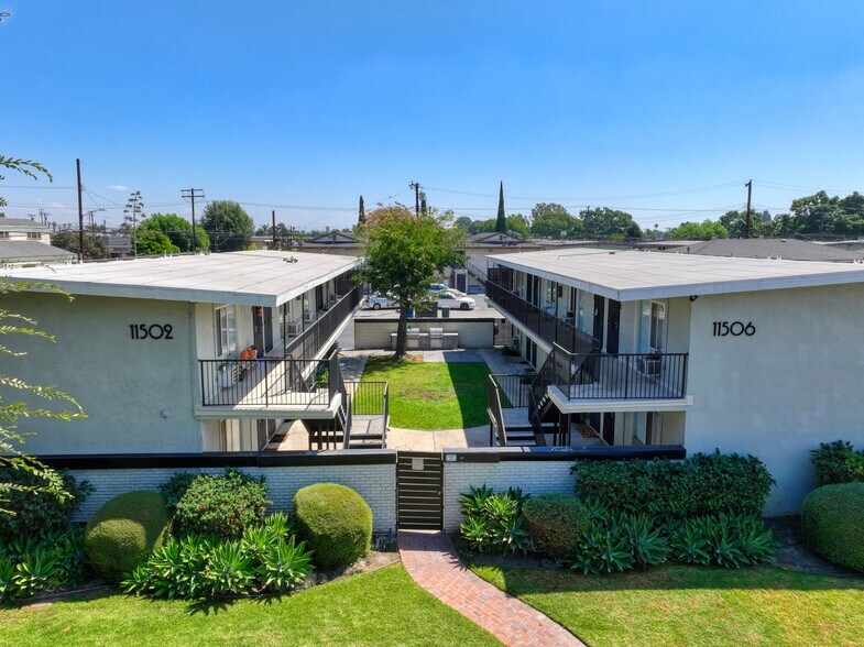 Primary Photo Of 11502-11506 Adco Ave, Downey Apartments For Sale