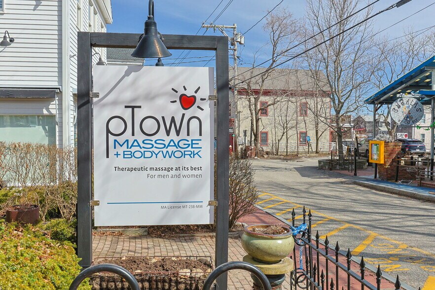More Photos Of 182 Commercial St, Provincetown Storefront For Sale
