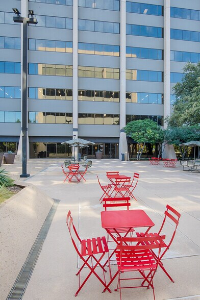 More Photos Of 4150 International Plz, Fort Worth Office For Lease
