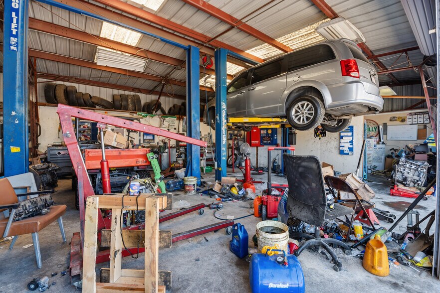 More Photos Of 1450 W Main St, Merced Auto Repair For Sale