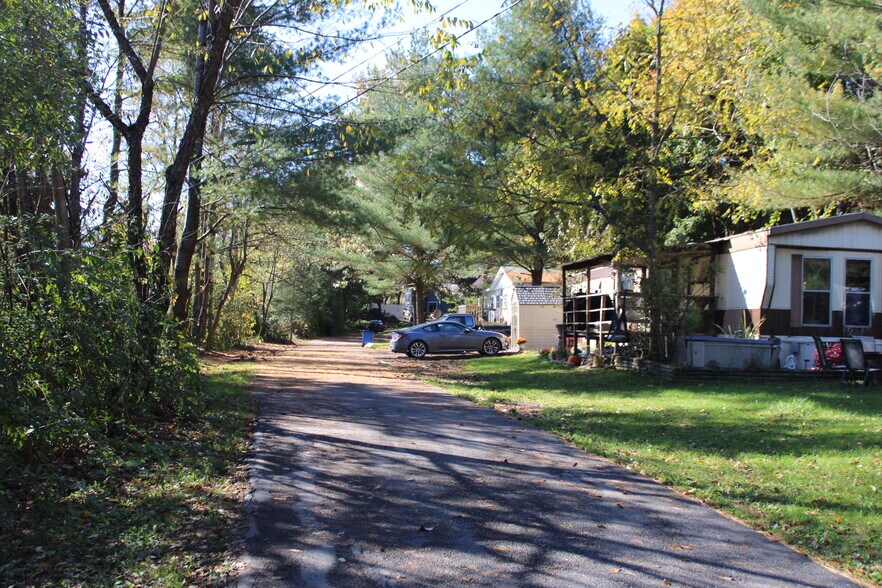 More Photos Of Chapel Dr, Pine Grove Manufactured Housing Mobile Home Park For Sale