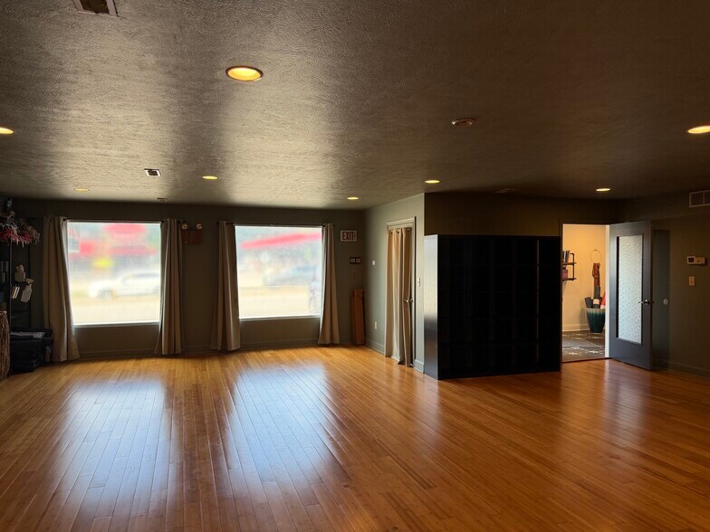 More Photos Of 7830 Route 30, Irwin Freestanding For Lease