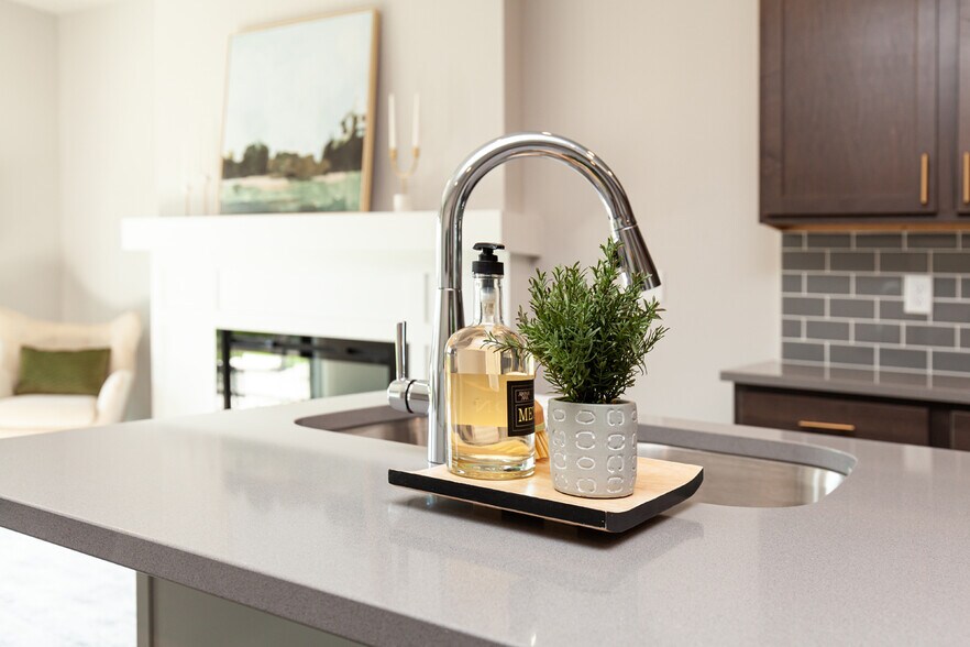 More Photos Of 3656 NE Marissa Ln, Ankeny Apartments For Sale