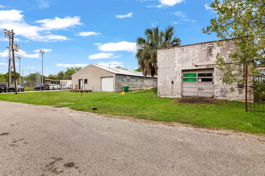 More Photos Of 5703 Cornish St, Houston Land For Sale