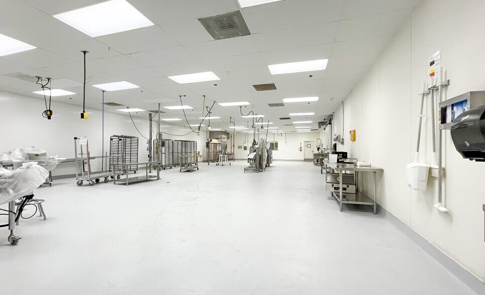 More Photos Of 597 Monterey Pass Rd, Monterey Park Warehouse For Lease