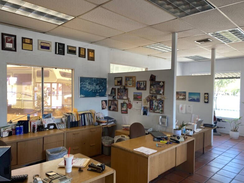 More Photos Of 9801 N 19th Ave, Phoenix Service For Sale