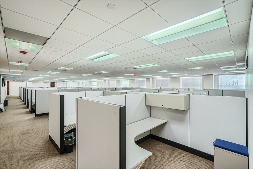 More Photos Of 1310 Rankin Rd, Houston Office For Lease