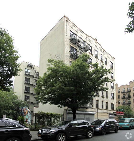 More Photos Of 210 Roebling St, Brooklyn Multifamily For Sale