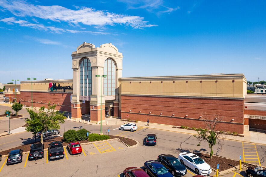 More Photos Of 1390-1440 W University Ave, Saint Paul Unknown For Lease