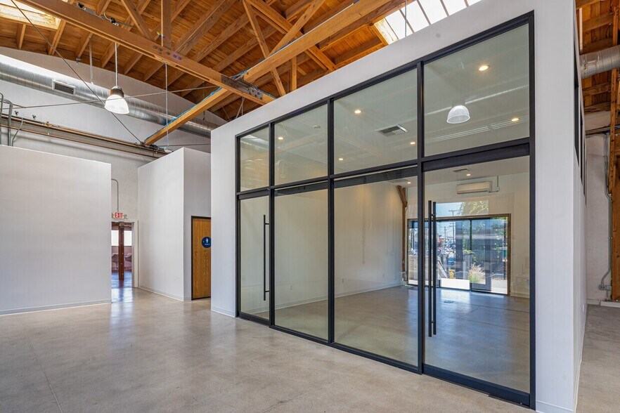 More Photos Of , Los Angeles Flex For Sale