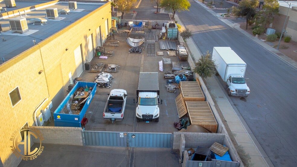 More Photos Of 295 Sunpac Ave, Henderson Warehouse For Sale