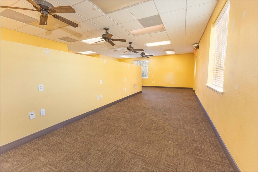 More Photos Of 3401 Southern Trce, The Villages Office For Sale
