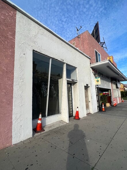 More Photos Of 727-739 W Pacific Coast Hwy, Long Beach Storefront Retail Residential For Lease