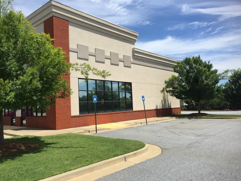 More Photos Of Veterans & Veterans Court Ct, Columbus Unknown For Lease