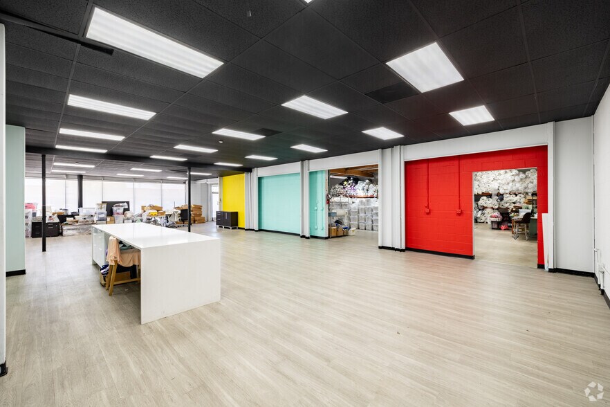 More Photos Of 401-405 W Foothill Blvd, Monrovia Freestanding For Lease