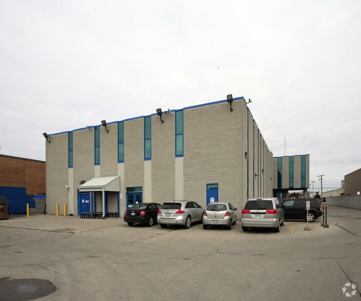 More Photos Of 465 Garyray Dr, Toronto Industrial For Lease