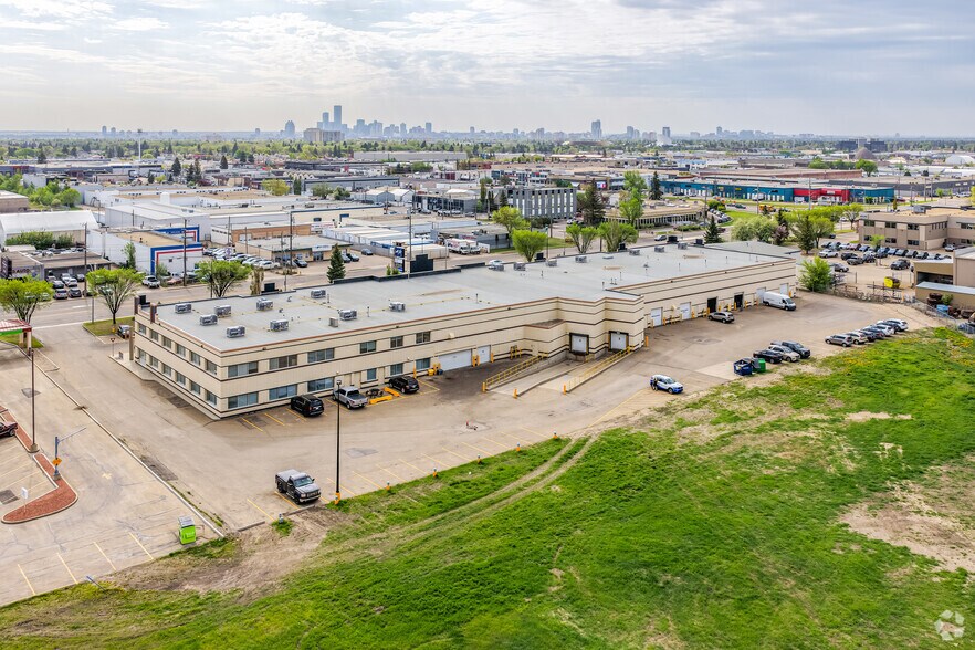 More Photos Of 12004-12040 149 St NW, Edmonton Distribution For Lease
