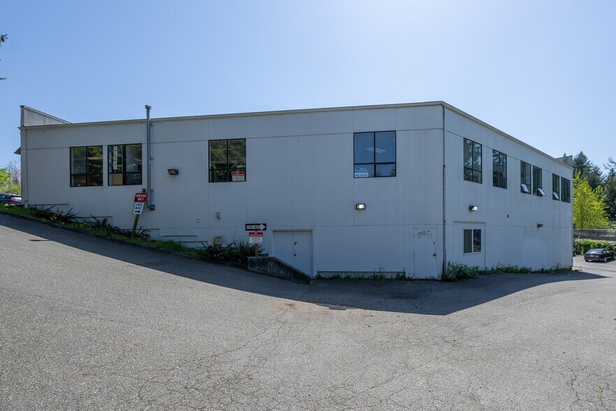 More Photos Of 1715 100th Pl SE, Everett Office For Sale